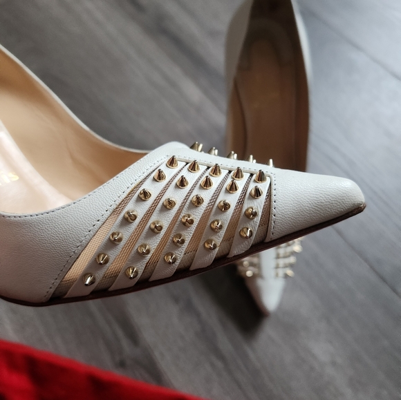 Authentic Louboutin Barretta Spike Mesh Pump with box and dust bag - Picture 9 of 15